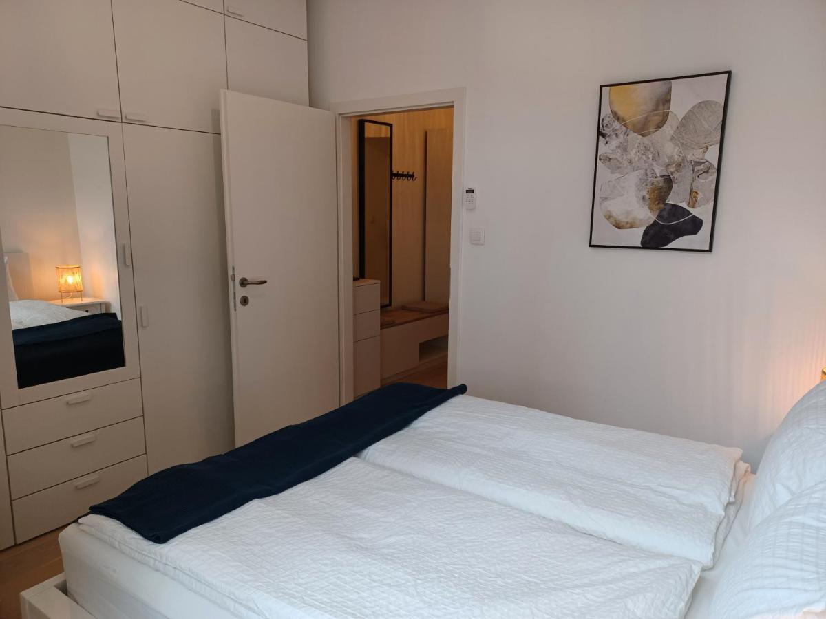 Apartment Calliope Загреб Экстерьер фото